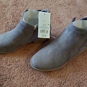 Universal Thread Suede Ankle Boots